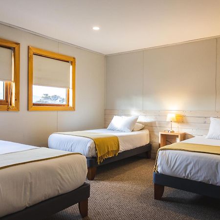 Hotel Fiofio Spa Puerto Williams Bagian luar foto
