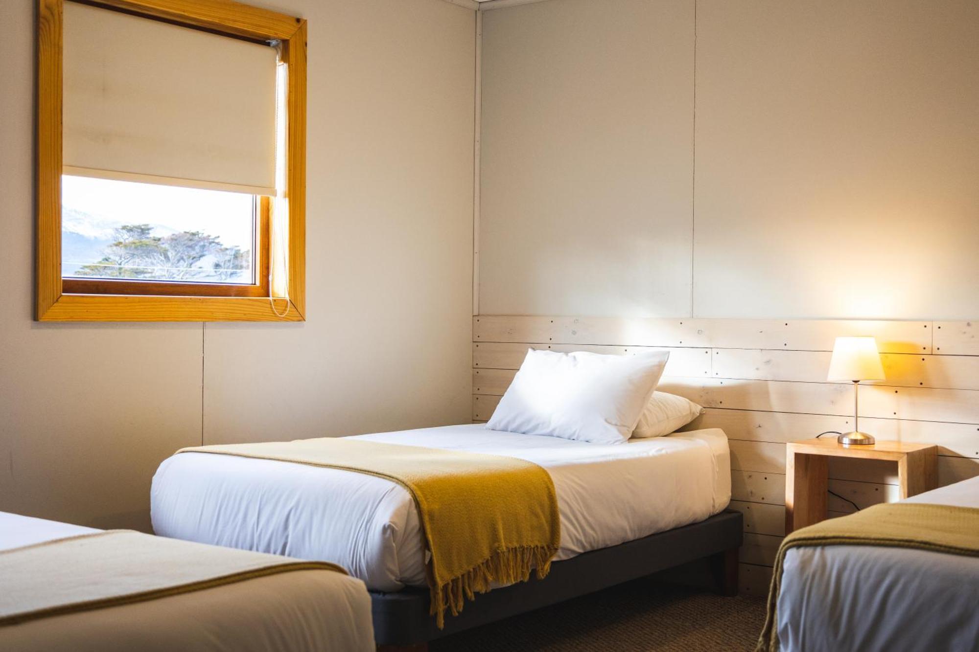 Hotel Fiofio Spa Puerto Williams Bagian luar foto