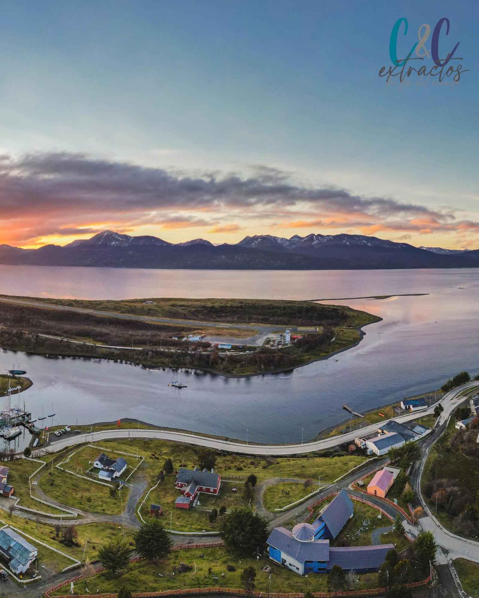 Hotel Fiofio Spa Puerto Williams Bagian luar foto